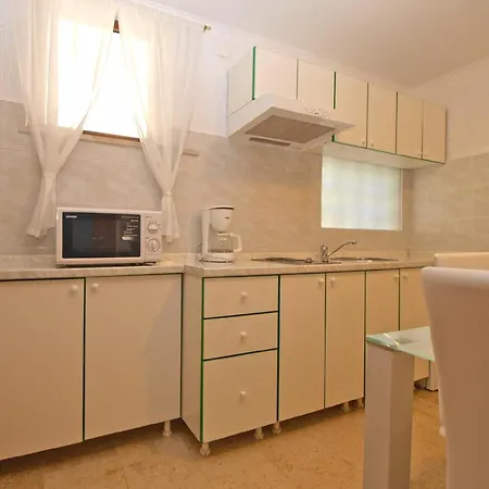 Fuer 4 Personen Ca 48 Qm In Peroj, Istrien Istrische Riviera Apartment Peroj