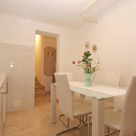 Fuer 4 Personen Ca 48 Qm In Peroj, Istrien Istrische Riviera Apartment *