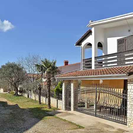 Fuer 4 Personen Ca 48 Qm In Peroj, Istrien Istrische Riviera Apartment Peroj