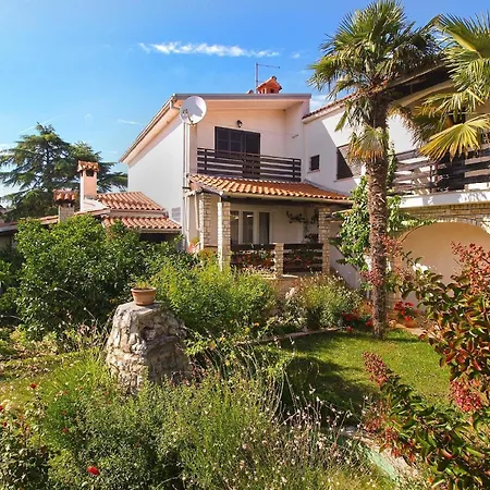 Apartment Fuer 4 Personen Ca 48 Qm In Peroj, Istrien Istrische Riviera *
